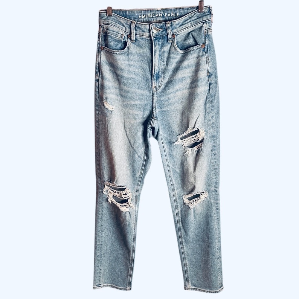 American Eagle Distressed Blue Jeans